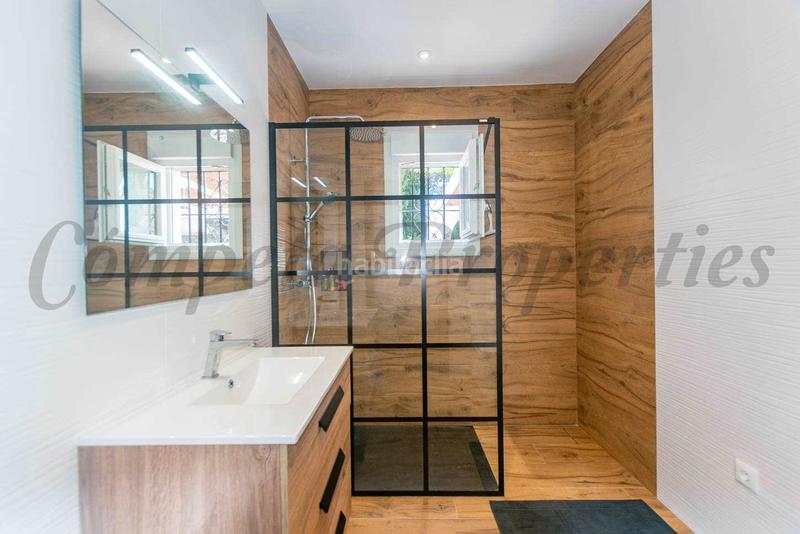 Foto 30806bdb-9d86-4467-9451-c1007f9dd1e6. Country house with parking pool in Torrox pueblo Torrox