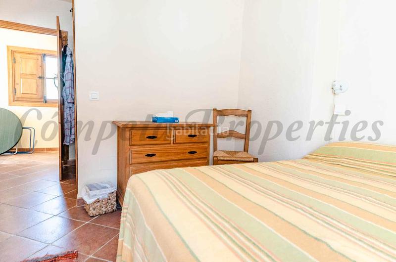 Foto d75c9661-673e-4b19-baae-aea75a91dbd9. Casa bifamiliare in Árchez