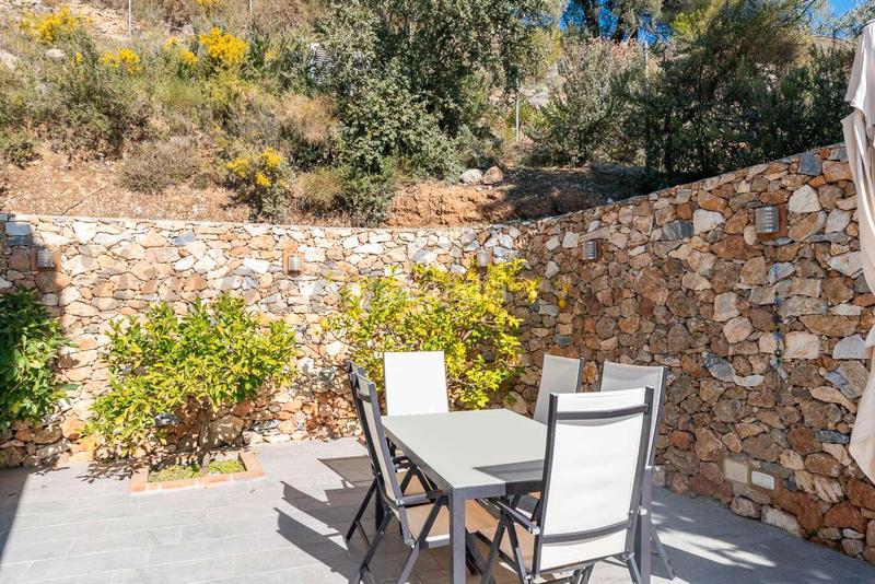 Foto 04e80b84-b13f-47a7-b7a2-7ed6f1f846e7. Xalet amb calefacció piscina a Cómpeta