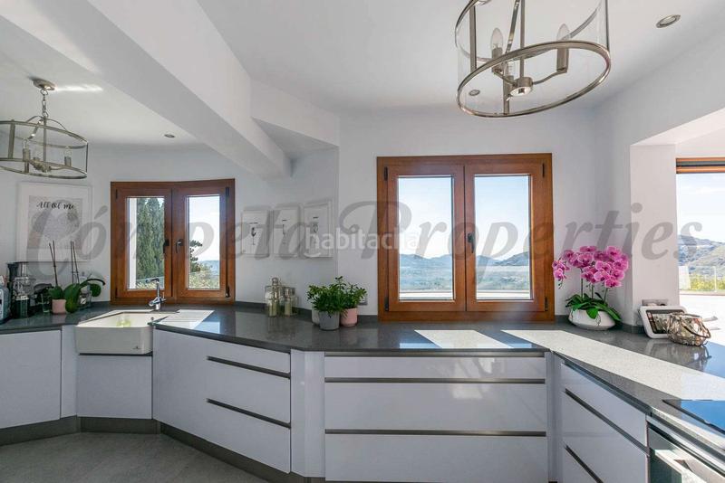 Foto 7a913d84-5117-4612-9e7e-a752f6ebc599. Xalet amb calefacció piscina a Cómpeta