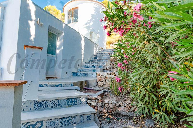 Foto 8189b6b4-3a0d-4dac-a6d8-9af92078bc56. Xalet amb calefacció piscina a Cómpeta