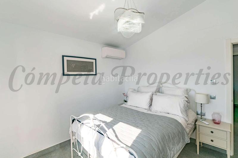 Foto c25d71d2-94e5-40e8-b92f-1607fe84c775. Xalet amb calefacció piscina a Cómpeta