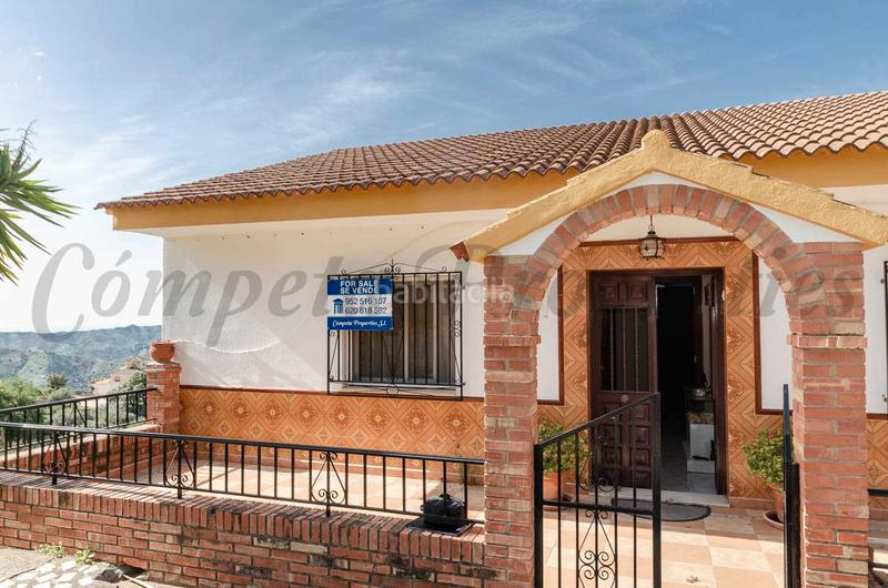 Foto 6ad33306-484c-4122-89cc-a118fc387ff9. Masia amb aparcament a Comares