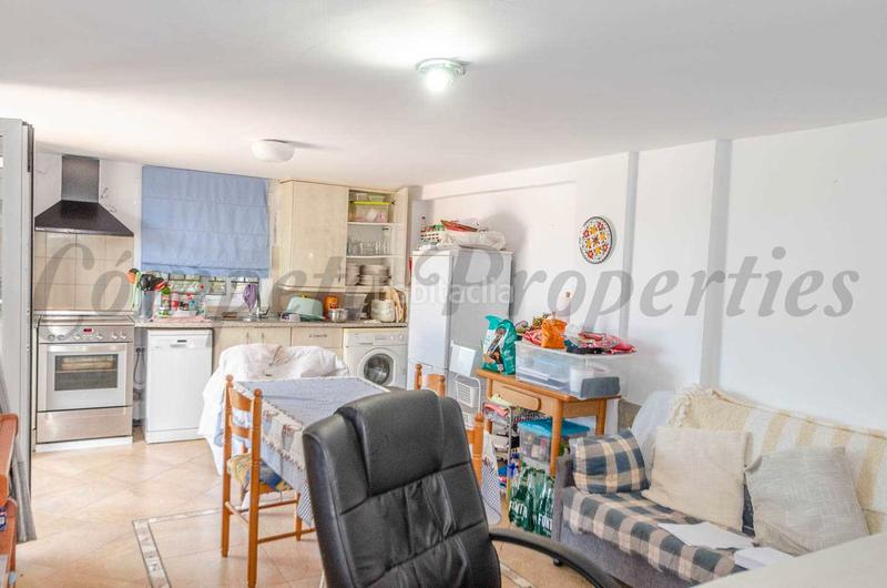 Foto 8571f7c4-58fc-479d-b113-804aff6879bd. Masia amb aparcament a Comares