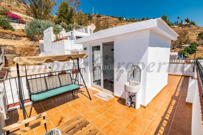 Foto 99e4fea3-9474-4183-bc99-3e7bb36f89f3. Casa a Torrox pueblo Torrox