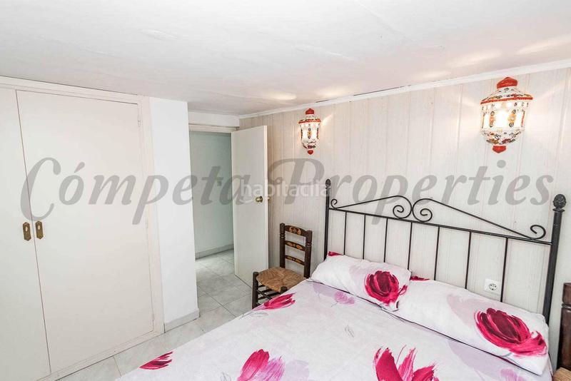 Foto bd1ff845-08d1-4be4-914b-1d789fb8d37a. Casa adossada a Torrox pueblo Torrox