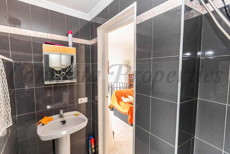 Foto c9ae3b35-8d1a-466d-9251-8dc10c432046. Casa adossada a Torrox pueblo Torrox