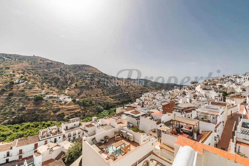 Foto f1bc2232-3a93-4246-9880-cba04d92b15e. Casa adossada a Torrox pueblo Torrox