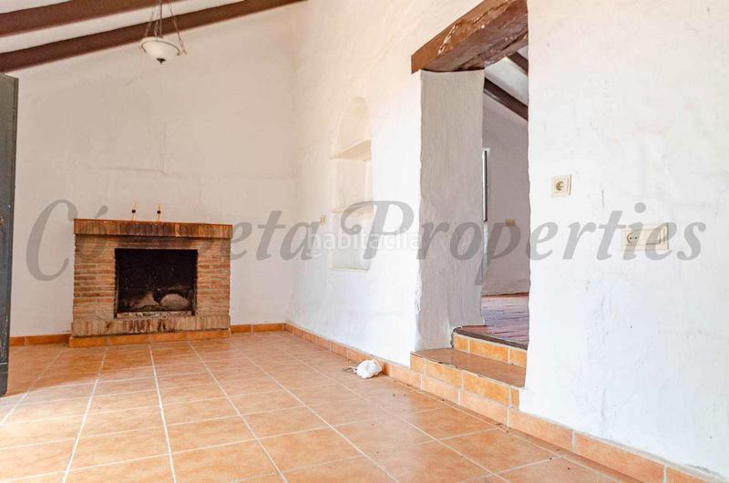 Foto 42862a61-1e26-45d2-a078-6657f18a76f7. Masía 3 en 1: dos casas de campo habitables y una para reformar en Torrox