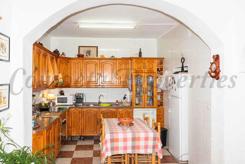 Foto 4db3ee20-5425-4c21-a60d-13c1fd8d1ff3. Semi detached house with fireplace parking in maro - cuevas de Nerja Nerja