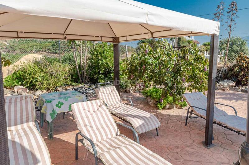 Foto c767ff10-de4a-425f-bb41-78c940491884. Casale con parcheggio piscina in Almayate Bajo