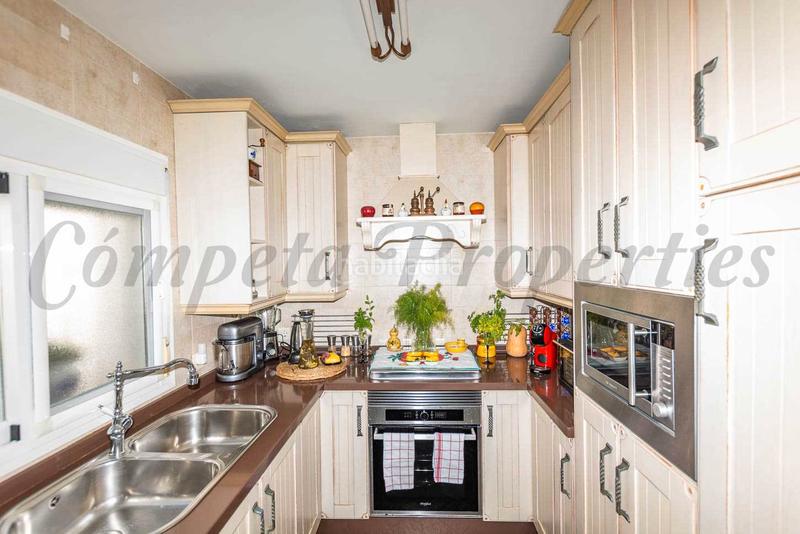 Foto b10fa67c-bd7e-42e8-b45e-7a522854cf2f. Casa a schiera in Centro Nerja