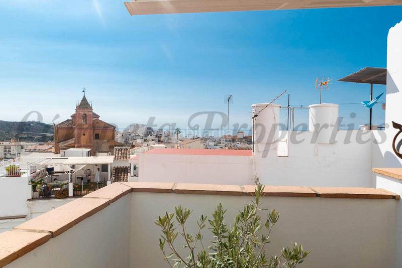 Foto 0082fcfa-920b-46cb-97b7-c1eb36b121c6. Reihenhaus mit heizung in Torrox pueblo Torrox