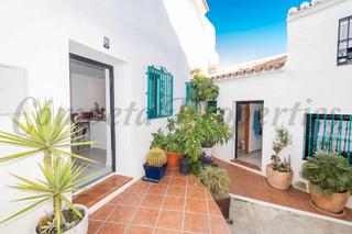 Casa adossada en Torrox Pueblo. Bonita y reformada casa de pueblo en torrox