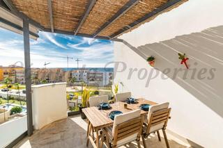 Ático en Urbanización Santa Rosa. Ático de lujo en torrox costa