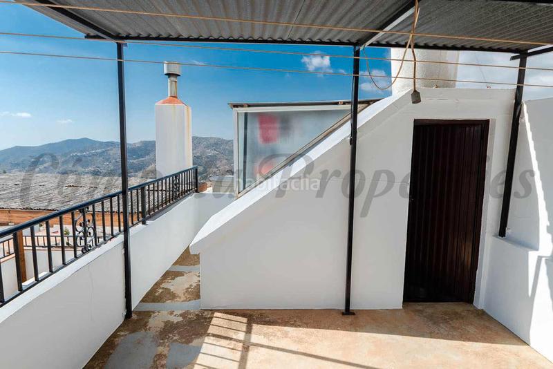 Foto 733b57da-b41f-421a-86d1-50bfeac6b324. Semi detached house in Cómpeta