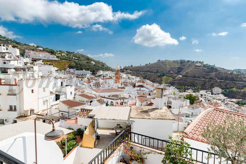 Foto f34b13eb-32a4-4b72-a78c-b7c484fca6e7. Semi detached house in Cómpeta