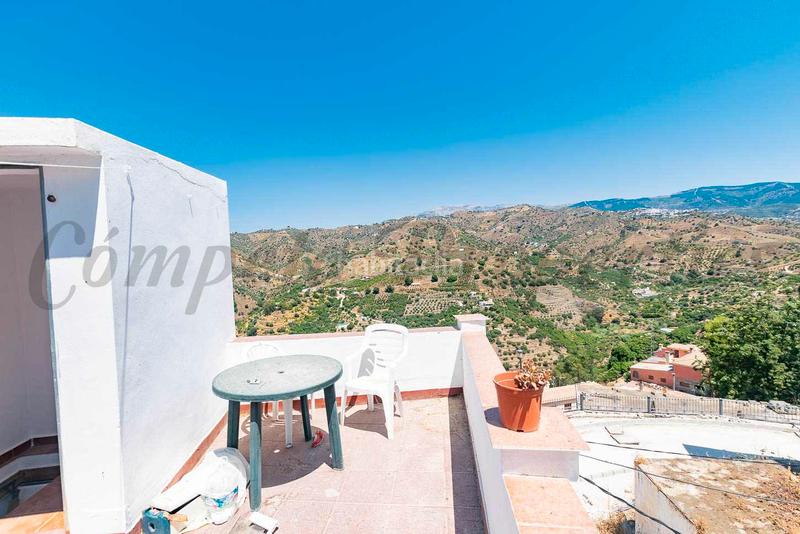 Foto 2a42abf4-fd8c-4021-aa1e-8b79d0c5cd28. Casa a Sayalonga