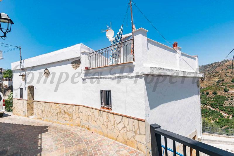 Foto 78609630-6388-4e02-a162-acdb07c03b80. Casa a Sayalonga