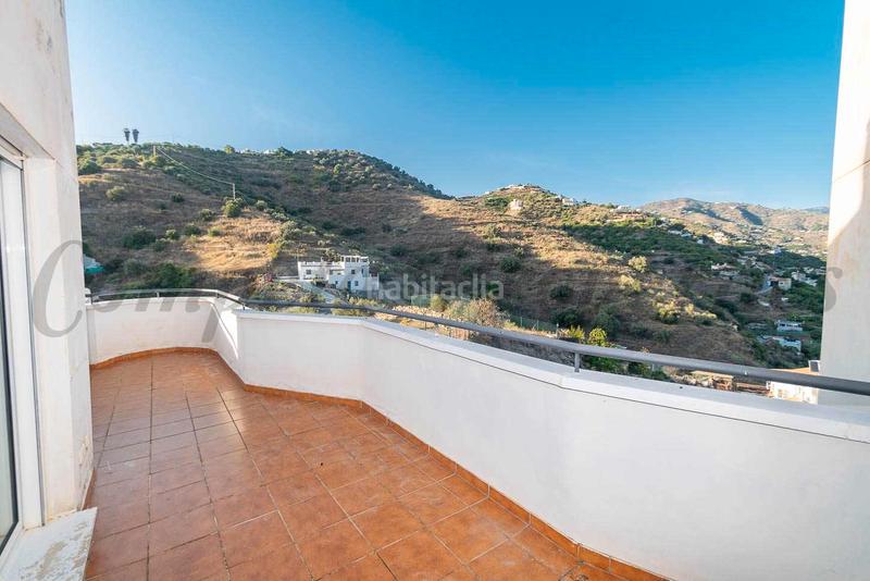 Foto c63df24f-7af6-4a2a-87d7-56d6cfa36106. Àtic amb aparcament a Torrox pueblo Torrox