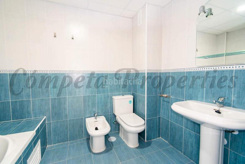 Foto db3af71e-6745-48ff-8f5f-2be2555c923f. Àtic amb aparcament a Torrox pueblo Torrox