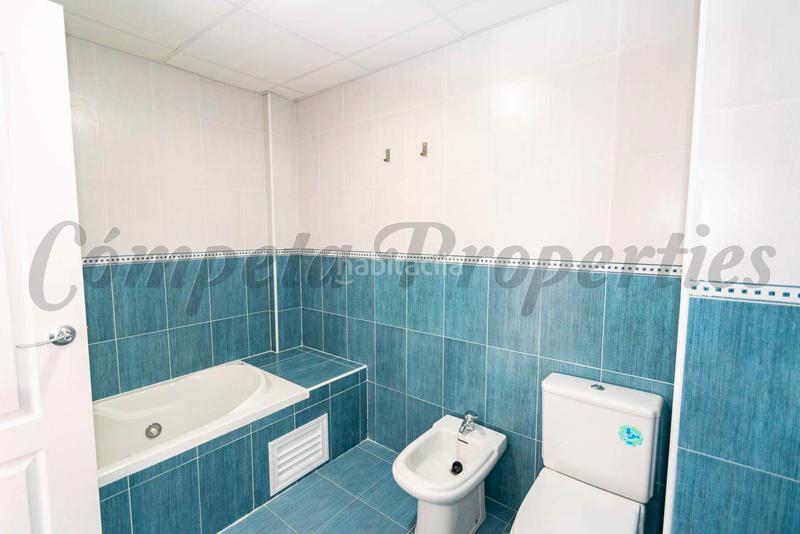 Foto f0c99db8-f317-4f75-8348-f0f0e4766d4e. Àtic amb aparcament a Torrox pueblo Torrox