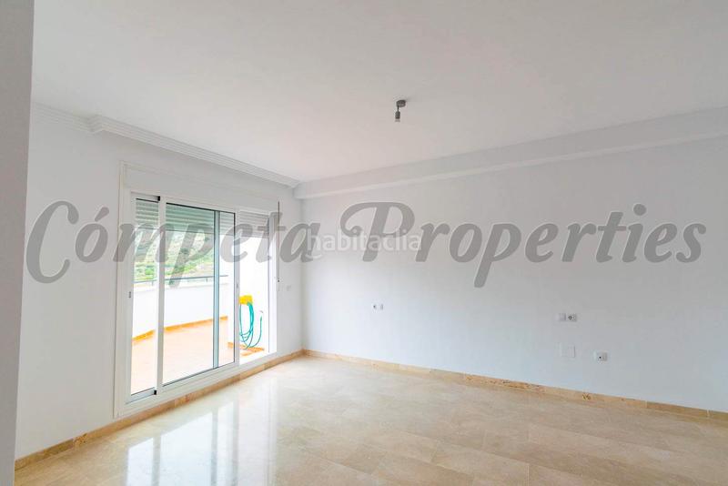 Foto f9634fad-4e27-427a-9666-a843f675bcd9. Àtic amb aparcament a Torrox pueblo Torrox