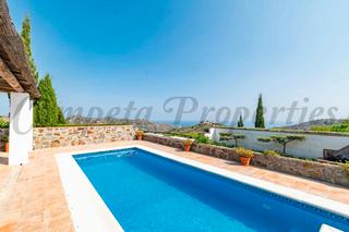 Chalet en Torrox Pueblo. Increible casa de campo en torrox con impresionantes vistas