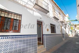 Casa a Torrox Pueblo. Dos propiedades en una en el centro de torrox