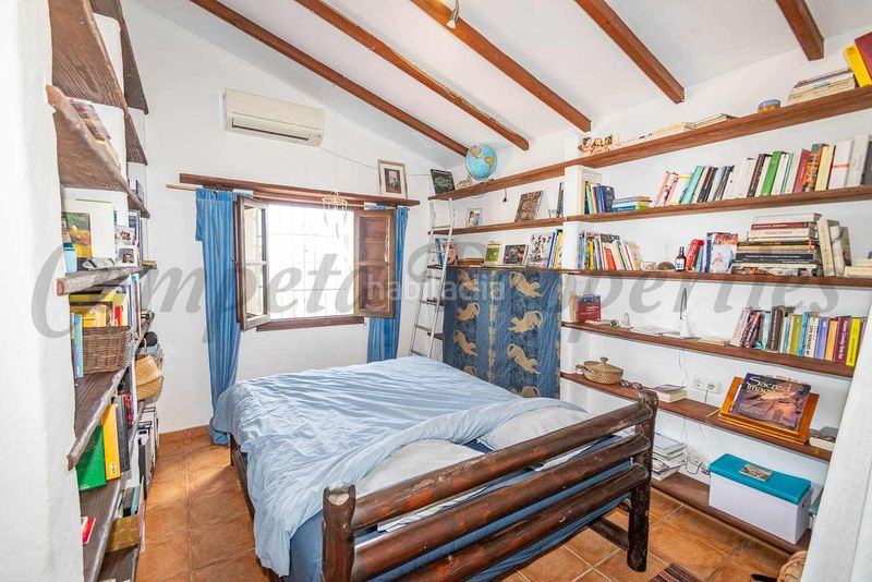 Foto b2c7c100-ada7-4d4b-a6c1-f31a5c4e5ade. Chalet avec cheminée chauffage parking piscine dans Torrox