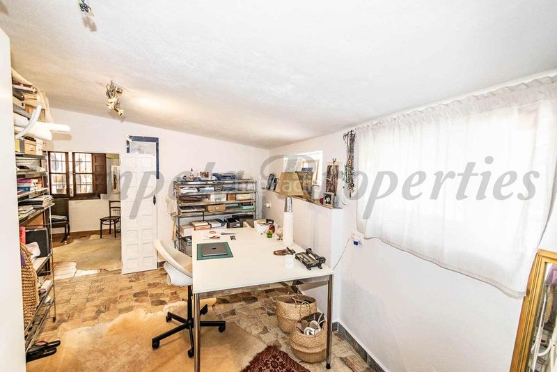 Foto de3b269f-a4b7-4314-988b-6c4c44b5cc50. Chalet avec cheminée chauffage parking piscine dans Torrox