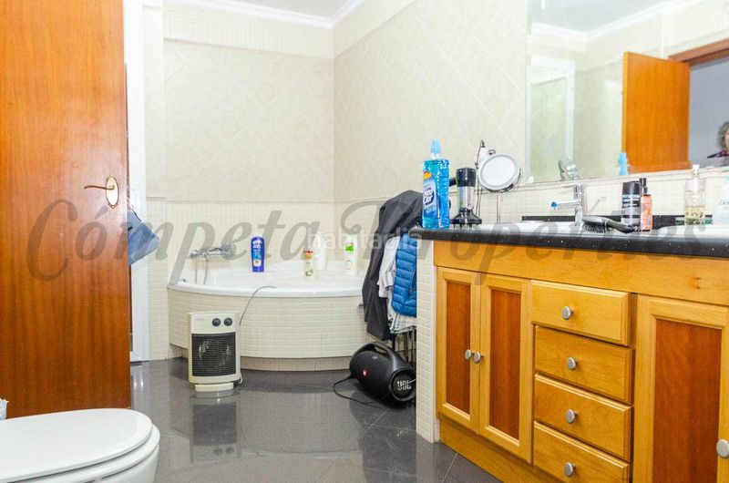 Foto 0a05b1e7-10dd-4a12-917b-f0009c2f20a5. Casa amb xemeneia a Canillas de Albaida