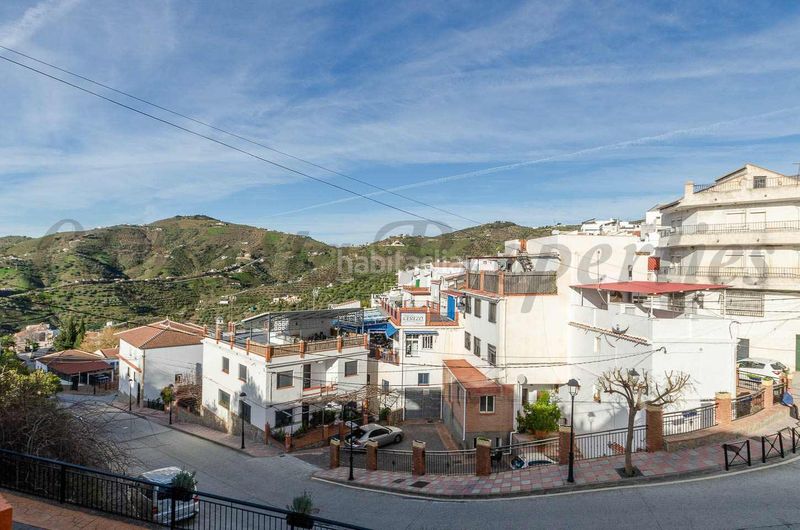 Foto 669b6871-5bff-47c2-b40a-f509b7a29276. Casa amb xemeneia a Canillas de Albaida