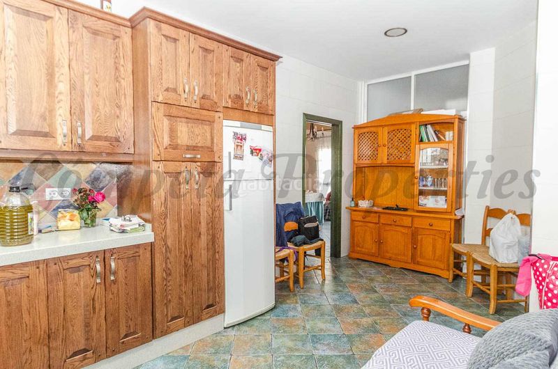 Foto 72c36c94-4eb2-4876-aba5-46ff9b0659e5. Casa amb xemeneia a Canillas de Albaida