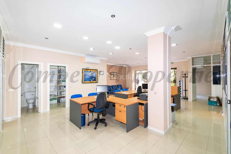 Foto a53df033-8056-4126-a57b-b6e8108ef87d. Local comercial amb calefacció a Torrox pueblo Torrox