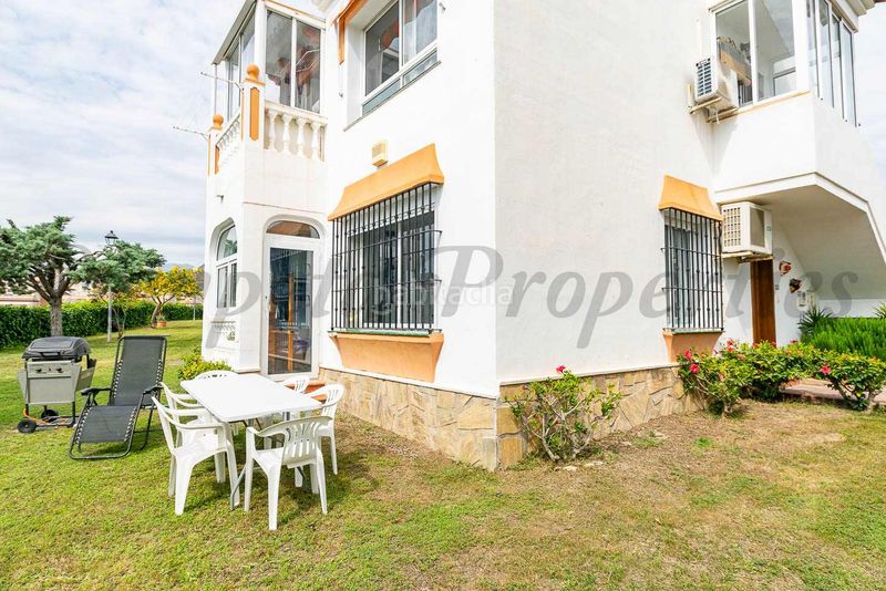 Foto 2620526b-2f69-4b0f-b209-d7ce66bdc4fb. Apartament amb calefacció piscina a Torrox park Torrox