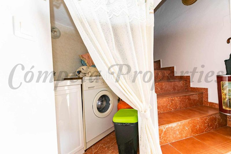 Foto b196e1e9-0eec-4c28-8dc2-d6175b65f72d. Casa adossada a Cómpeta