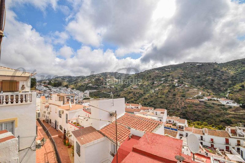 Foto da3213e7-3bfd-4c97-bd14-f7485bd0a2d0. Casa amb calefacció a Torrox pueblo Torrox