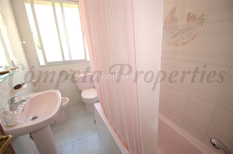 Foto 889d6a0d-a78b-4042-b74a-9de650514992. Casa adossada a Cómpeta
