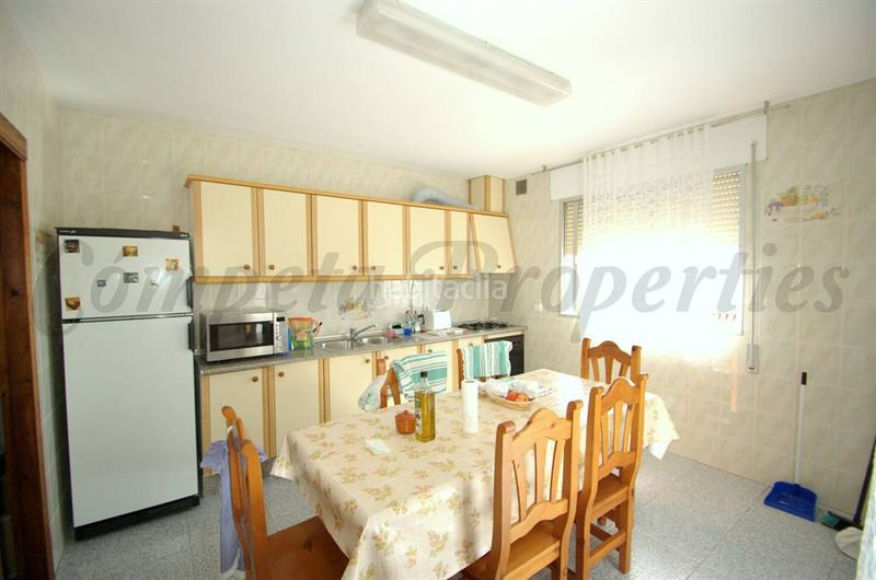Foto 8fe87e15-0b3b-4c14-b2e6-532eb3f64ec2. Casa adossada a Cómpeta