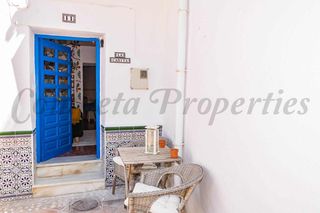 Casa adossada a Torrox Pueblo. Acogedora y bonita casa de pueblo en torrox
