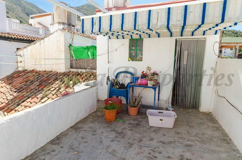 Foto 24bd8626-4e2b-4986-a1ee-839174143850. Casa a Cómpeta