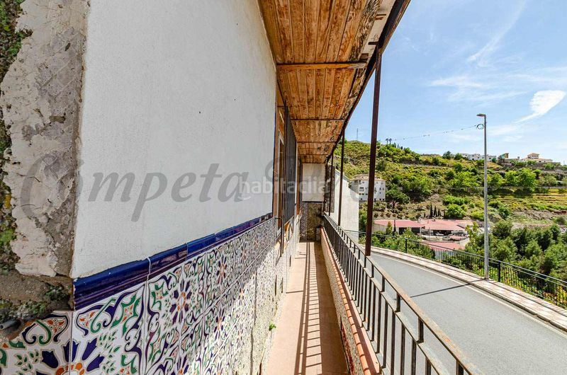 Foto 95f2eaa1-76ad-4faf-94d5-b4e264d185f6. Casa adossada amb aparcament a Cómpeta