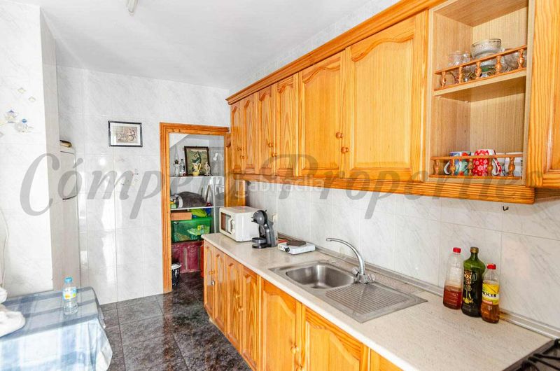 Foto 3807fb71-68eb-4bae-b83a-87c5312884b6. Casa adossada amb aparcament a Cómpeta