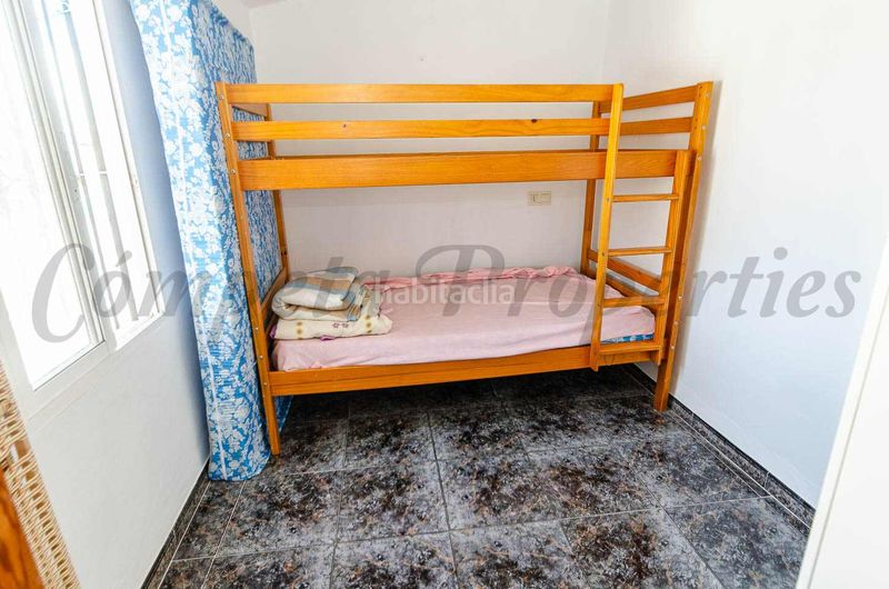 Foto 7b38a39c-5a85-43c8-89e4-d282324154eb. Casa adossada amb aparcament a Cómpeta