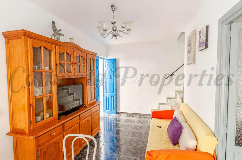 Foto d1075a4e-2a22-416a-a427-8469aa0602b8. Casa adossada amb aparcament a Cómpeta