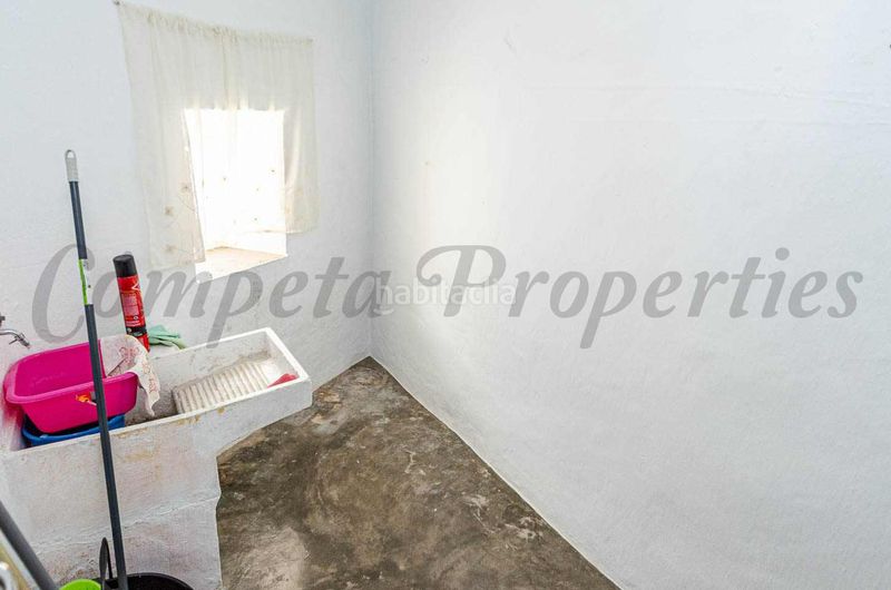 Foto 1d88f7ef-c8ff-4ed3-af52-4ae1b1197ee7. Casa adossada a Cómpeta