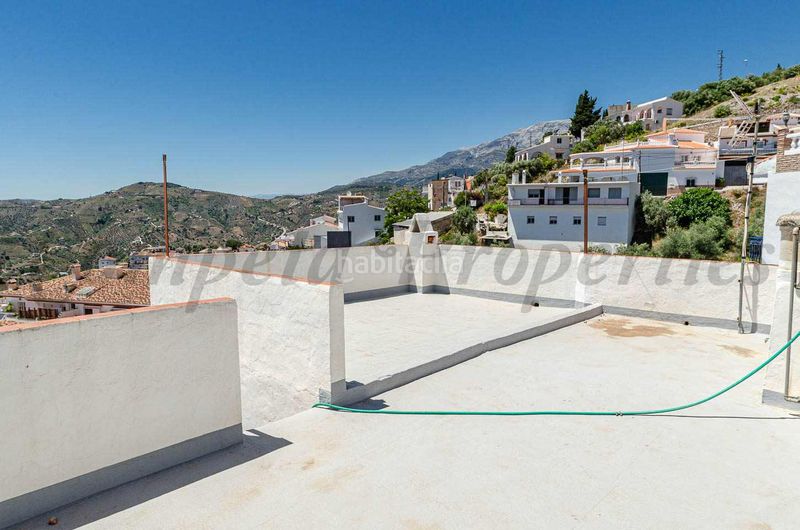 Foto 503e8ec3-23c6-4fab-84b4-6dafd9af9e1a. Casa adossada a Cómpeta