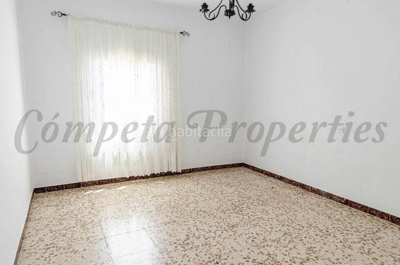 Foto d9668bfc-6f7a-41fc-b916-dbb7a75778fb. Casa adossada a Cómpeta