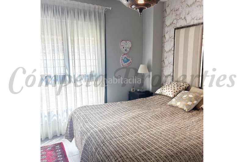 Foto 3e9d5dd2-82d2-4fb1-9b1a-813dfd387c52. Apartament amb aparcament piscina a Velilla - Velilla Taramay Almuñécar